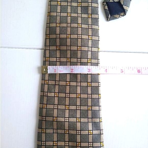 Vintage Handmade Silk Tie - Picture 10 of 11